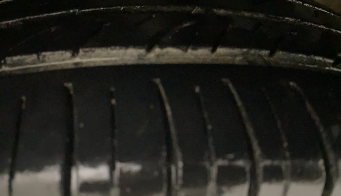 2017 Maruti Celerio VXI AMT, Petrol, Automatic, 1,12,468 km, Left Front Tyre Tread