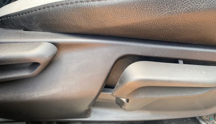 2025 Tata Tiago XTA PETROL, Petrol, Automatic, 8,571 km, Driver Side Adjustment Panel