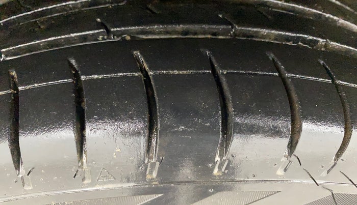 2013 Nissan Sunny XL, Petrol, Manual, 38,704 km, Left Front Tyre Tread