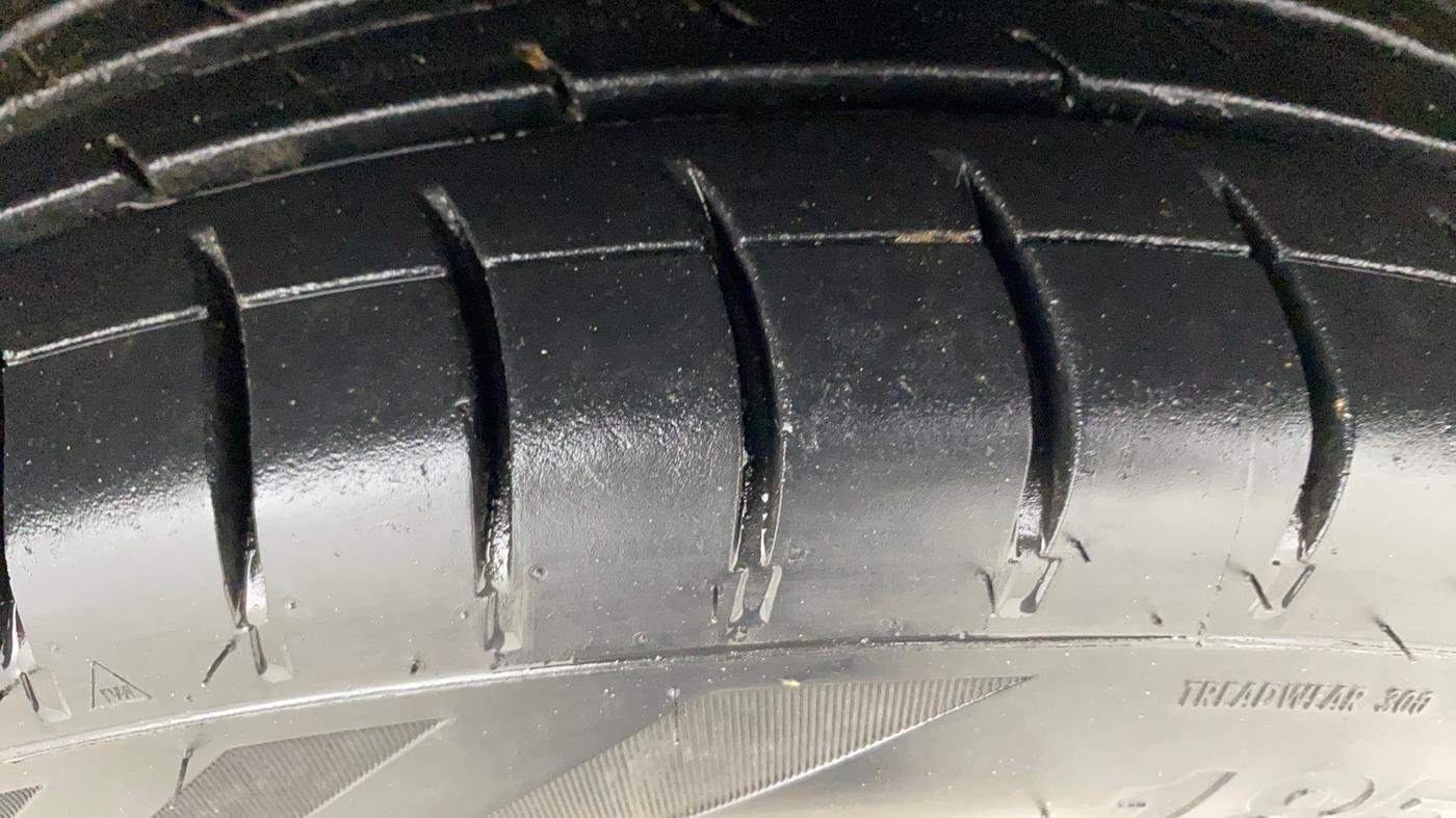 2013 Nissan Sunny XL, Petrol, Manual, 38,704 km, Right Front Tyre Tread
