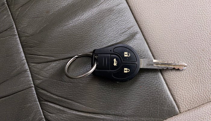 2013 Nissan Sunny XL, Petrol, Manual, 38,704 km, Key Close Up