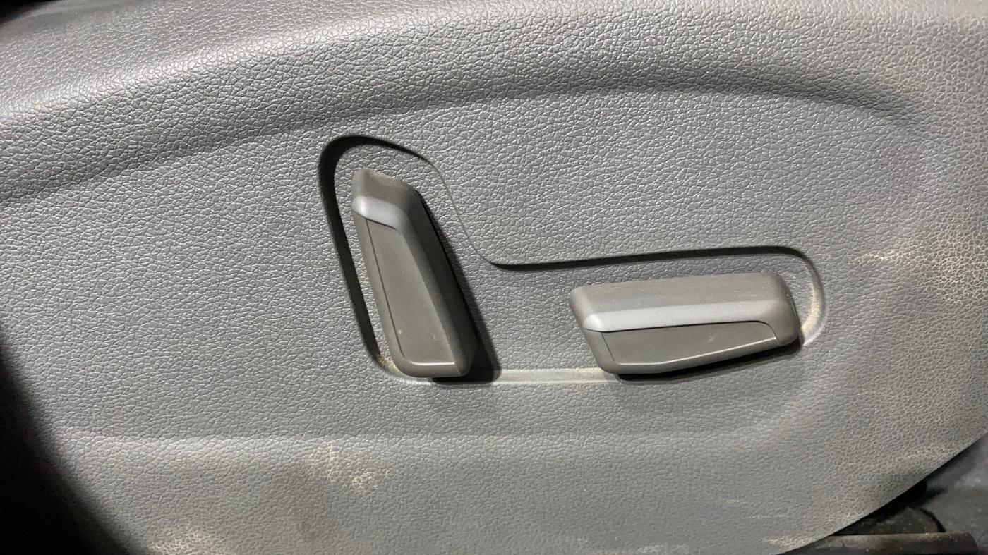 2024 Hyundai Creta SX (O) 1.5 PETROL, Petrol, Manual, 14,138 km, Driver Side Adjustment Panel