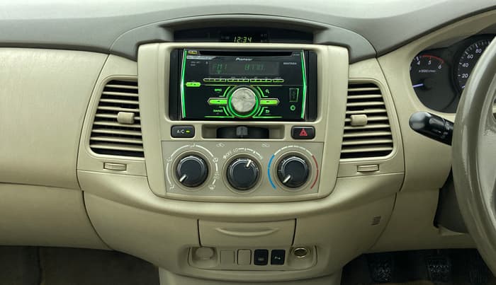 2013 Toyota Innova 2.5 GX 7 STR BS IV, Diesel, Manual, 1,58,656 km, Air Conditioner