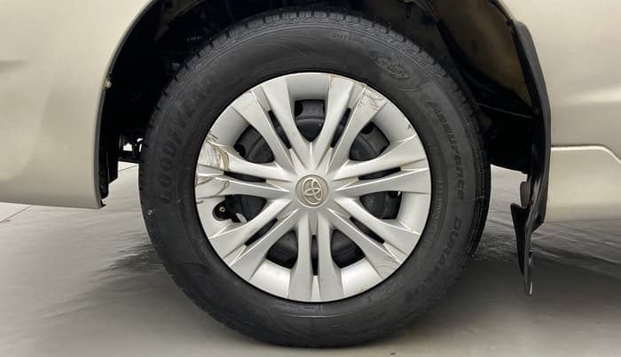2013 Toyota Innova 2.5 GX 7 STR BS IV, Diesel, Manual, 1,58,656 km, Left Front Wheel