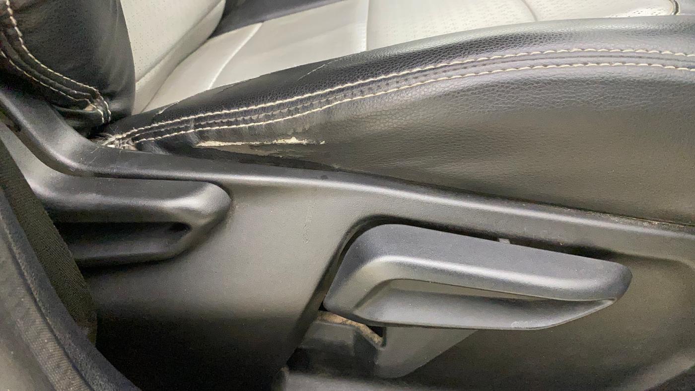 2022 Tata Tiago XZ PLUS CNG, CNG, Manual, 85,548 km, Driver Side Adjustment Panel