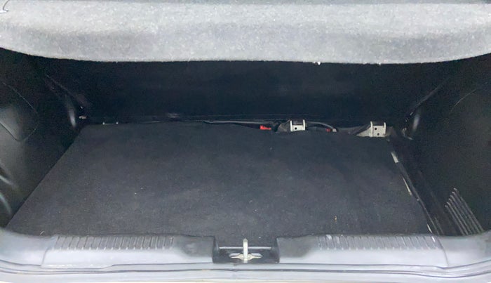 2019 Maruti Swift VXI, Petrol, Manual, 39,572 km, Boot Inside