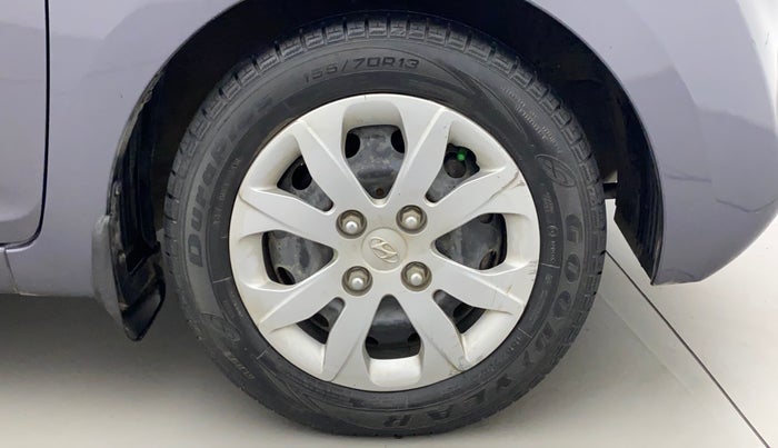 2017 Hyundai Eon MAGNA +, Petrol, Manual, 44,499 km, Right Front Wheel