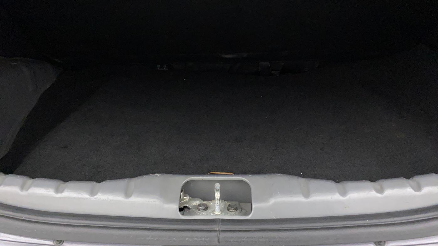 2017 Hyundai Eon MAGNA +, Petrol, Manual, 44,499 km, Boot Inside