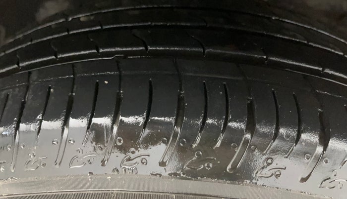 2019 Hyundai VENUE SX PLUS 1.0 TURBO DCT, Petrol, Automatic, 75,829 km, Left Front Tyre Tread