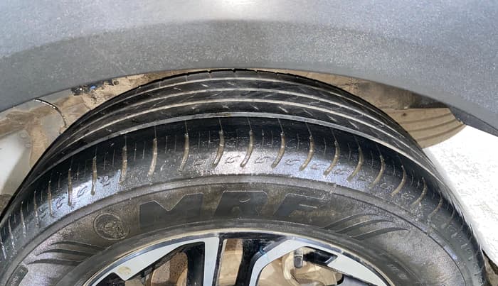 2022 KIA CARENS PRESTIGE 1.5 PETROL 7 STR, Petrol, Manual, 50,387 km, Left Rear Tyre Tread