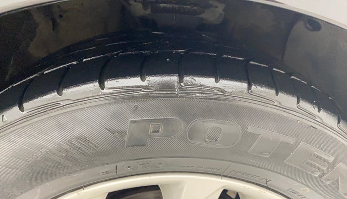 2016 Hyundai New Elantra 1.8 SX AT VTVT, Petrol, Automatic, 69,272 km, Right Front Tyre Tread