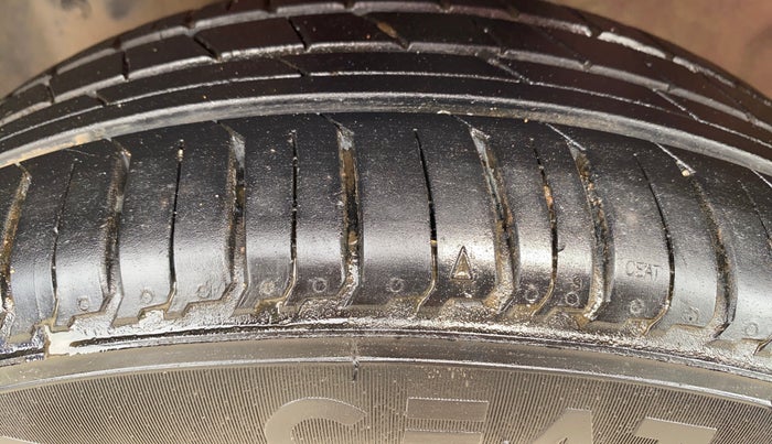 2018 Nissan Micra XV CVT, Petrol, Automatic, 34,969 km, Left Front Tyre Tread