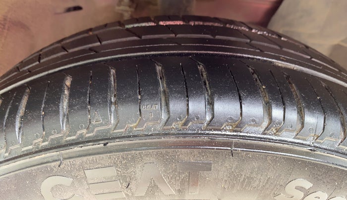 2018 Nissan Micra XV CVT, Petrol, Automatic, 34,969 km, Right Front Tyre Tread