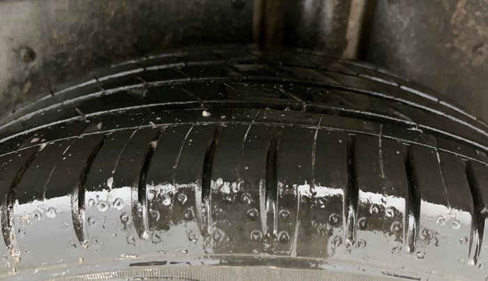 2023 MG HECTOR SAVVY PRO 1.5 TURBO CVT PETROL, Petrol, Automatic, 37,173 km, Left Rear Tyre Tread