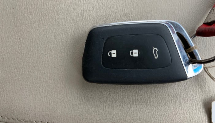 2023 MG HECTOR SAVVY PRO 1.5 TURBO CVT PETROL, Petrol, Automatic, 37,173 km, Key Close Up