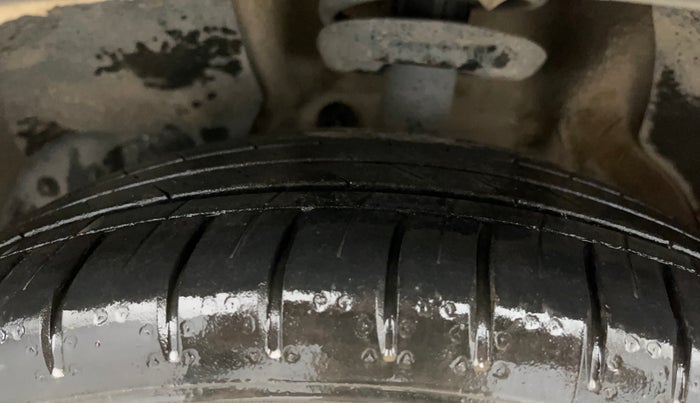 2023 MG HECTOR SAVVY PRO 1.5 TURBO CVT PETROL, Petrol, Automatic, 37,173 km, Left Front Tyre Tread