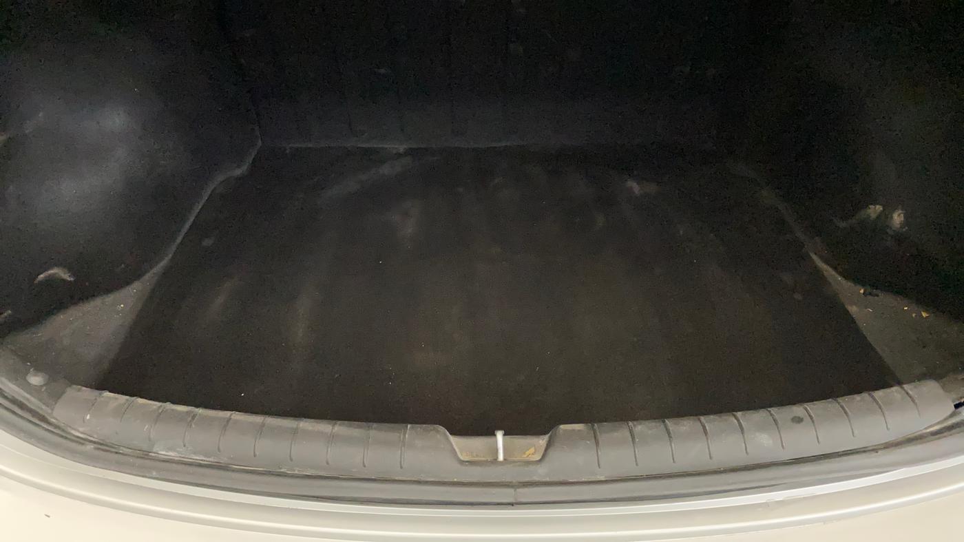 2018 Hyundai Verna 1.6 VTVT SX, Petrol, Manual, 78,109 km, Boot Inside
