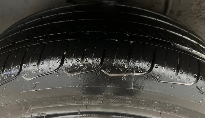 2020 Tata ALTROZ XT PETROL, Petrol, Manual, 64,084 km, Right Rear Tyre Tread