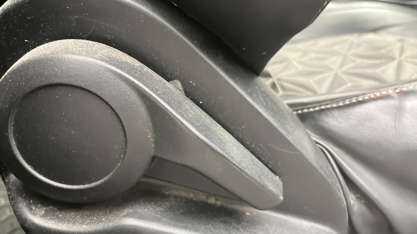 2020 Tata ALTROZ XT PETROL, Petrol, Manual, 64,549 km, Driver Side Adjustment Panel