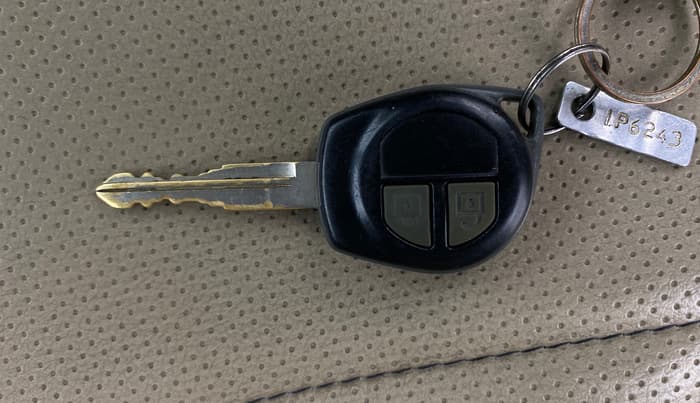2016 Maruti Wagon R 1.0 VXI, Petrol, Manual, 15,256 km, Key Close Up