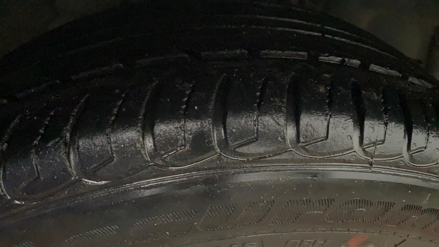 2019 Ford Ecosport TITANIUM + 1.5L PETROL AT, Petrol, Automatic, 35,325 km, Left Front Tyre Tread