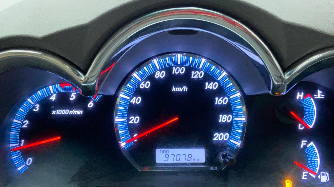 2012 Toyota Fortuner 3.0 MT 4X4, Diesel, Manual, 97,115 km, Odometer Image