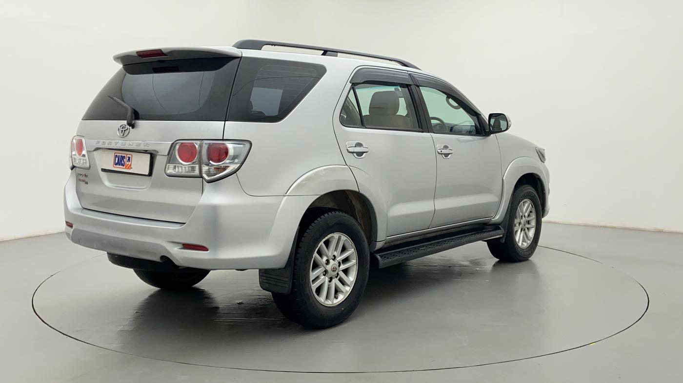 2012 Toyota Fortuner 3.0 MT 4X4, Diesel, Manual, 97,115 km, Right Back Diagonal