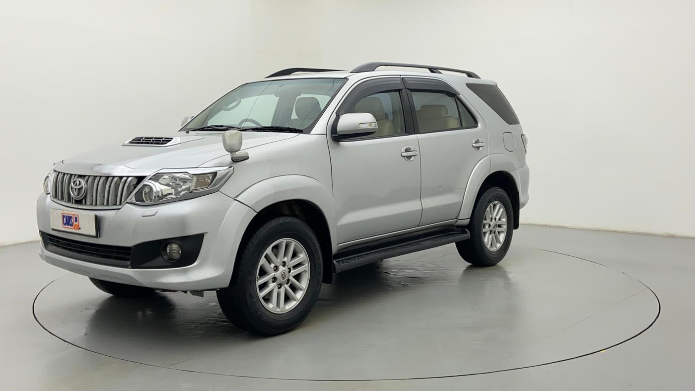 2012 Toyota Fortuner 3.0 MT 4X4, Diesel, Manual, 97,115 km, Left Front Diagonal