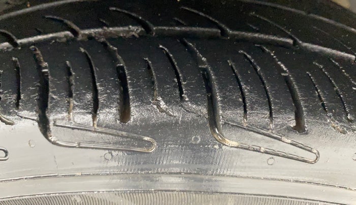 2015 Hyundai Grand i10 ASTA 1.2 KAPPA VTVT, Petrol, Manual, 47,552 km, Right Front Tyre Tread