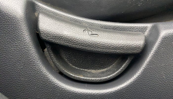 2015 Hyundai Grand i10 ASTA 1.2 KAPPA VTVT, Petrol, Manual, 47,552 km, Driver Side Adjustment Panel