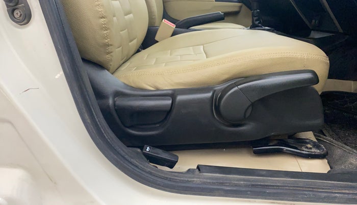 2015 Honda City 1.5L I-VTEC S MT, Petrol, Manual, 65,266 km, Driver Side Adjustment Panel
