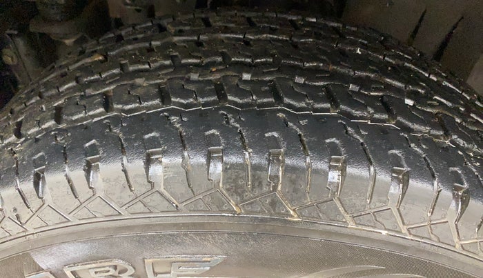 2021 Mahindra Thar LX  P 4WD AT CONVERTIBLE, Petrol, Automatic, 14,174 km, Left Front Tyre Tread