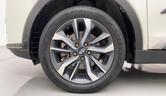 2020 Mahindra XUV300 W8 (O) 1.2 PETROL, Petrol, Manual, 42,431 km, Left Front Wheel