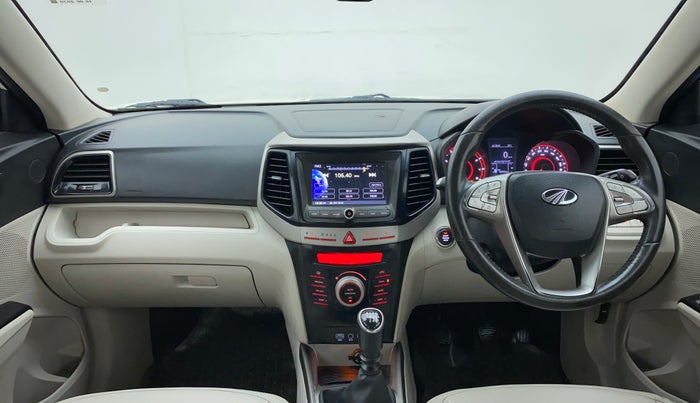 2020 Mahindra XUV300 W8 (O) 1.2 PETROL, Petrol, Manual, 42,431 km, Dashboard