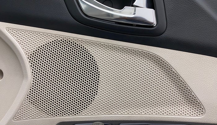 2020 Mahindra XUV300 W8 (O) 1.2 PETROL, Petrol, Manual, 42,431 km, Speaker