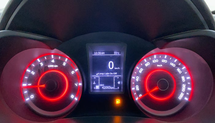2020 Mahindra XUV300 W8 (O) 1.2 PETROL, Petrol, Manual, 42,431 km, Odometer Image
