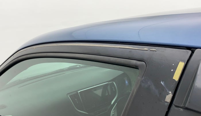 2016 Maruti Baleno ALPHA PETROL 1.2, Petrol, Manual, 47,188 km, Front passenger door - Door visor damaged
