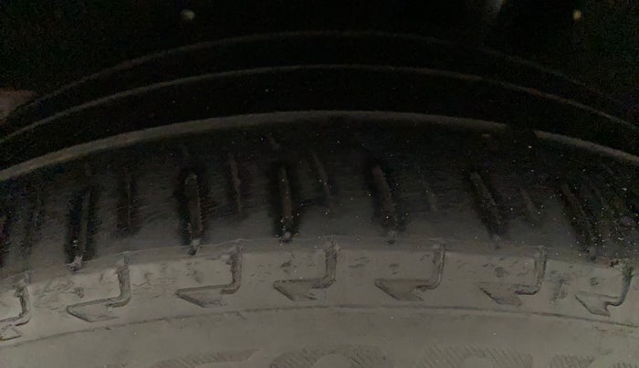 2017 Maruti Baleno ALPHA DIESEL 1.3, Diesel, Manual, 73,649 km, Left Rear Tyre Tread
