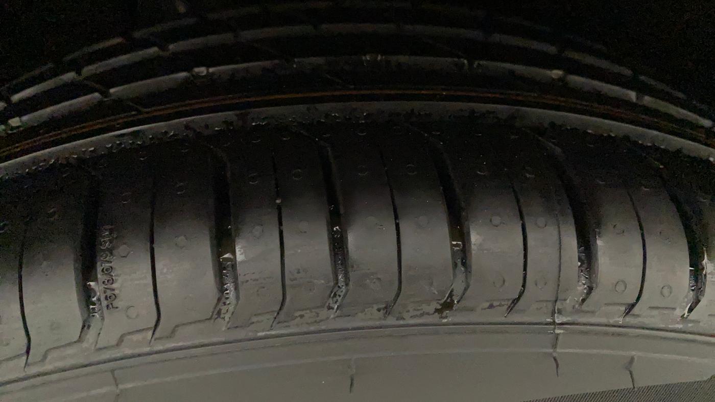 2017 Maruti Baleno ALPHA DIESEL 1.3, Diesel, Manual, 73,649 km, Right Rear Tyre Tread