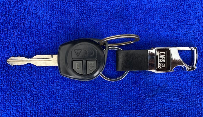 2019 Maruti Swift VXI AMT D, Petrol, Automatic, 25,823 km, Key Close Up