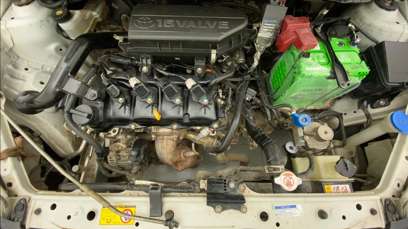 2019 Toyota Etios Liva V DUAL TONE, CNG, Manual, 82,515 km, Open Bonet