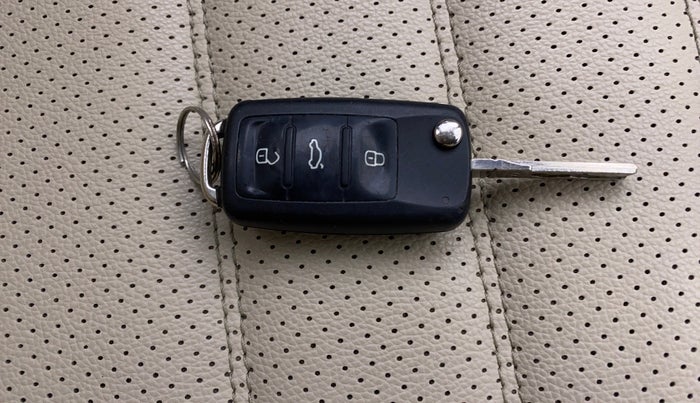 2021 Skoda Rapid 1.0 AMBITION TSI MT, Petrol, Manual, 49,111 km, Key Close Up