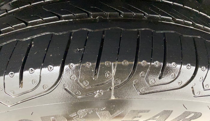 2021 Skoda Rapid 1.0 AMBITION TSI MT, Petrol, Manual, 49,111 km, Left Rear Tyre Tread