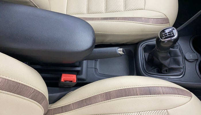 2021 Skoda Rapid 1.0 AMBITION TSI MT, Petrol, Manual, 49,111 km, Gear Lever