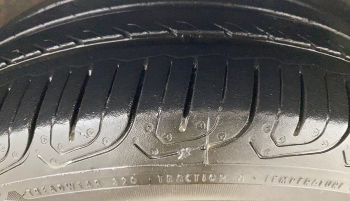 2021 Skoda Rapid 1.0 AMBITION TSI MT, Petrol, Manual, 49,111 km, Right Front Tyre Tread