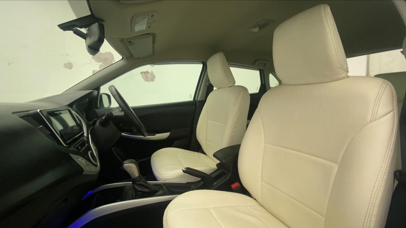 2018 Maruti Baleno ALPHA CVT PETROL 1.2, Petrol, Automatic, 33,378 km, Right Side Front Door Cabin