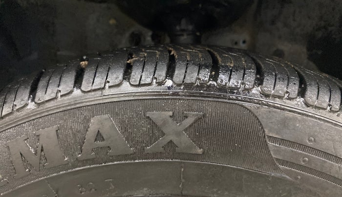 2013 Honda Amaze 1.2L I-VTEC VX, Petrol, Manual, 1,19,435 km, Right Front Tyre Tread