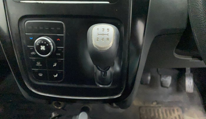 2018 Mahindra KUV 100 NXT K6+ D 6 STR, Diesel, Manual, 63,935 km, Gear Lever