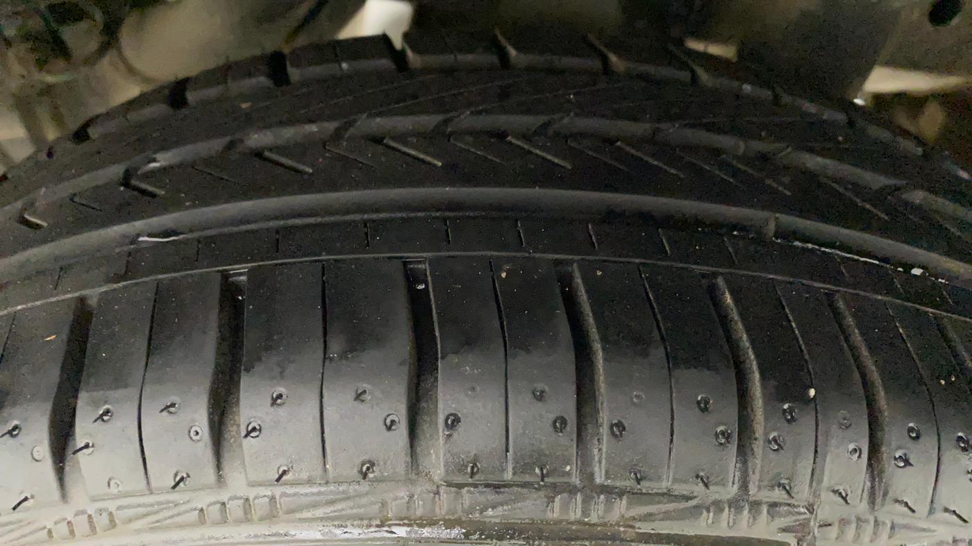 2018 Mahindra KUV 100 NXT K6+ D 6 STR, Diesel, Manual, 63,935 km, Left Rear Tyre Tread
