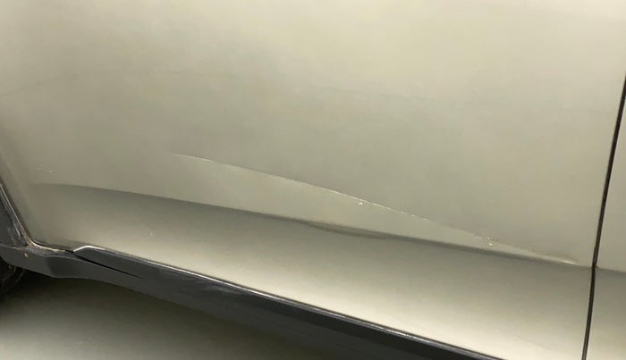 2018 Mahindra KUV 100 NXT K6+ D 6 STR, Diesel, Manual, 63,935 km, Front passenger door - Minor scratches